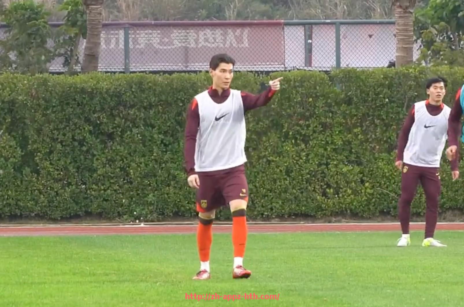 华体会hth官方网站下载-2005西甲联赛巴萨:2005年西甲联赛巴萨的夺冠历程与精彩时刻